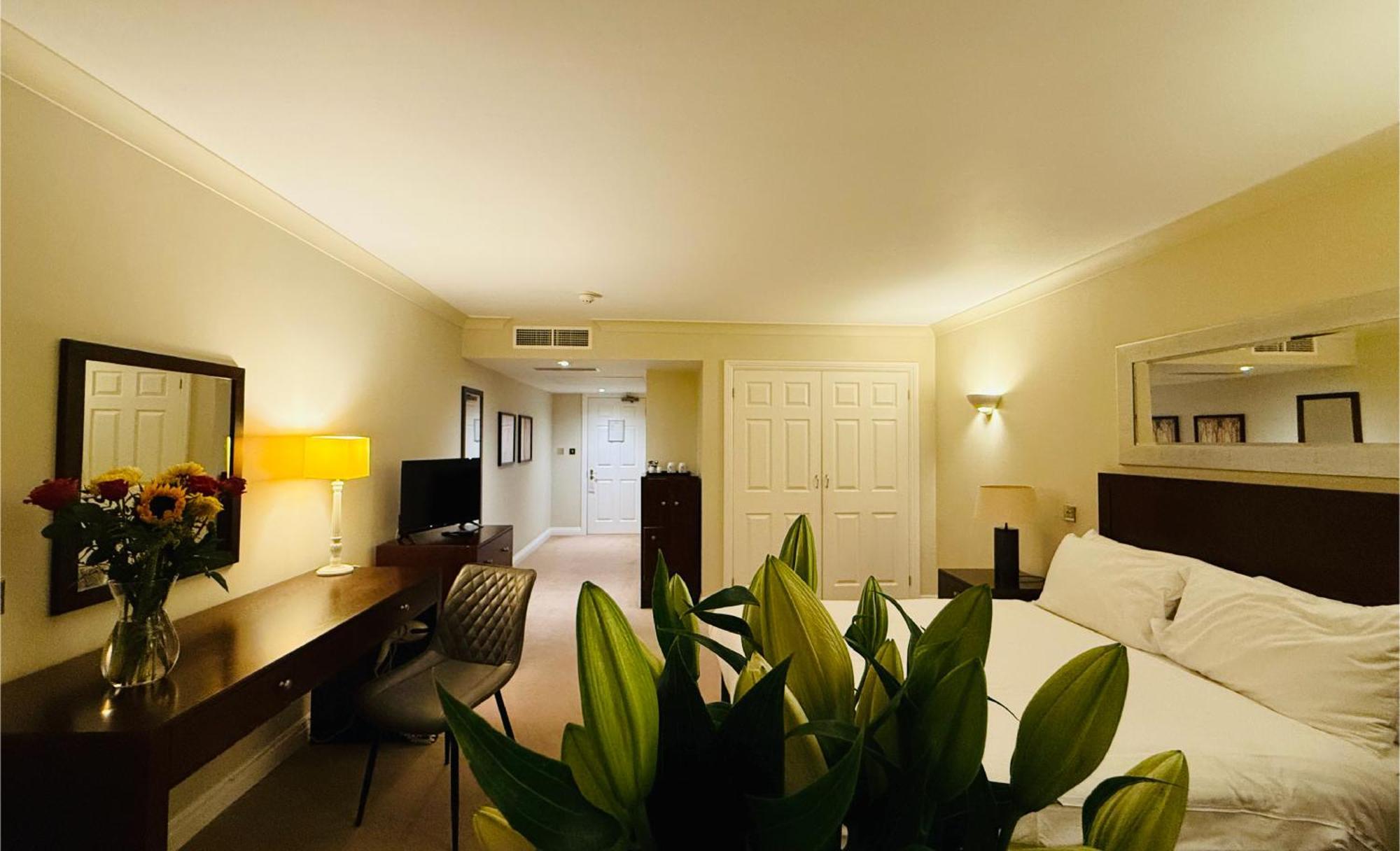 Saint Wenn Hustyns Hotel מראה חיצוני תמונה