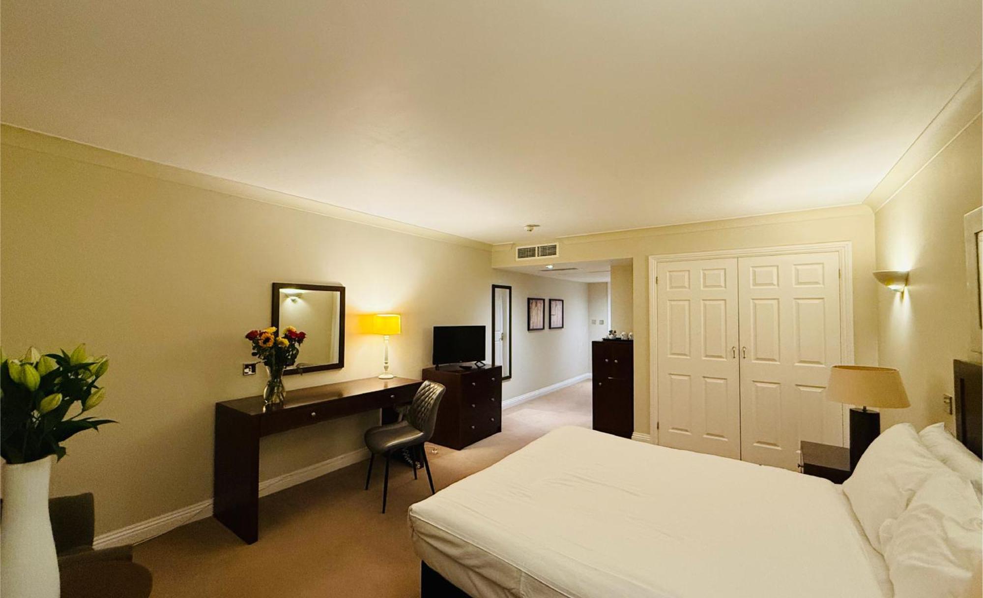 Saint Wenn Hustyns Hotel מראה חיצוני תמונה