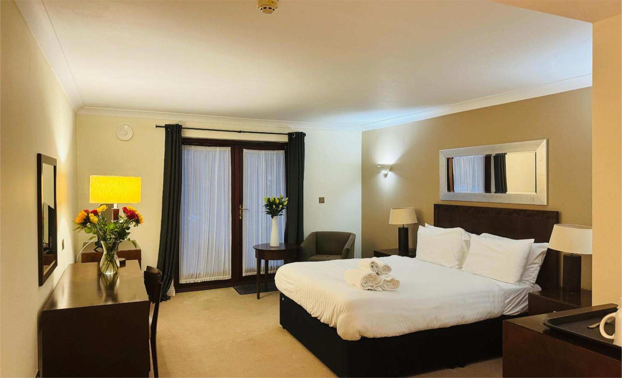 Saint Wenn Hustyns Hotel מראה חיצוני תמונה