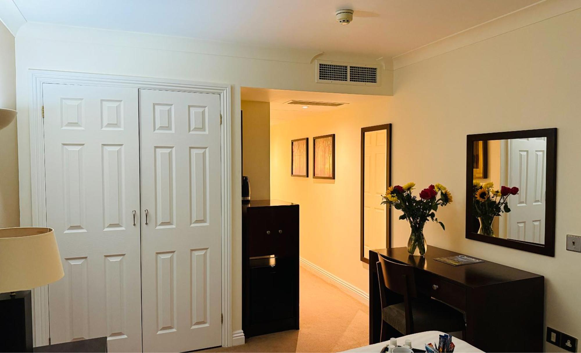 Saint Wenn Hustyns Hotel מראה חיצוני תמונה
