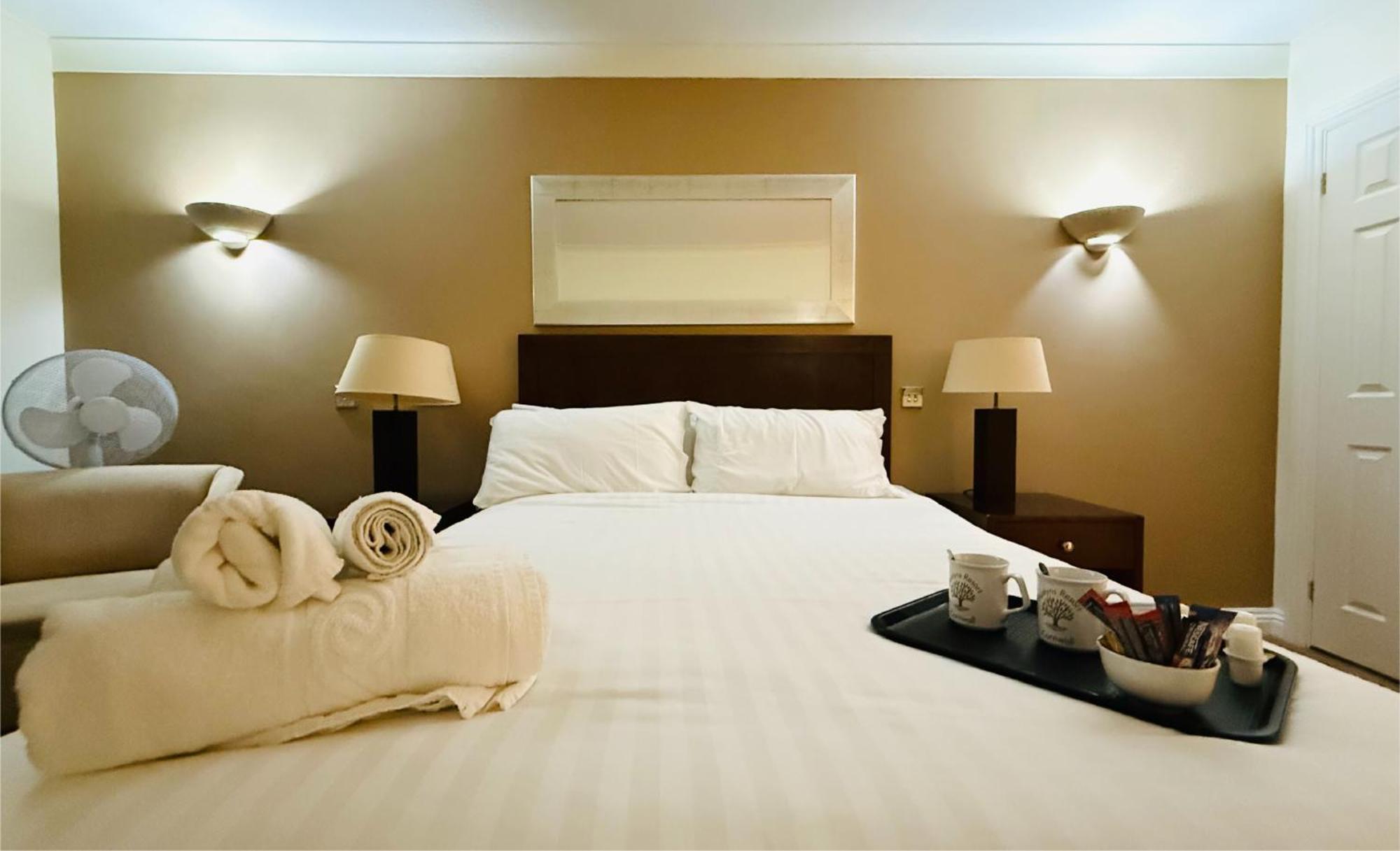 Saint Wenn Hustyns Hotel מראה חיצוני תמונה