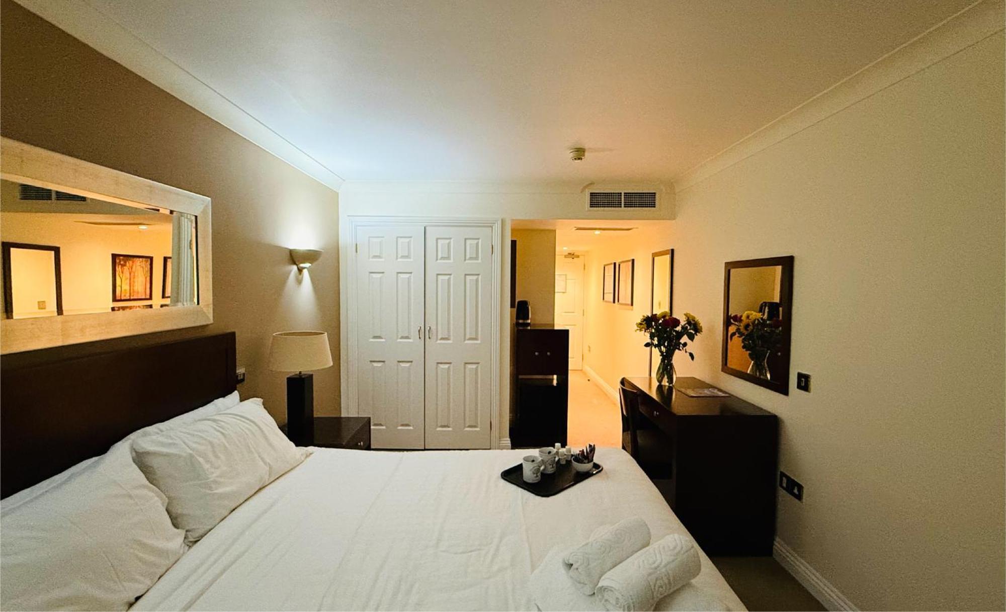 Saint Wenn Hustyns Hotel מראה חיצוני תמונה