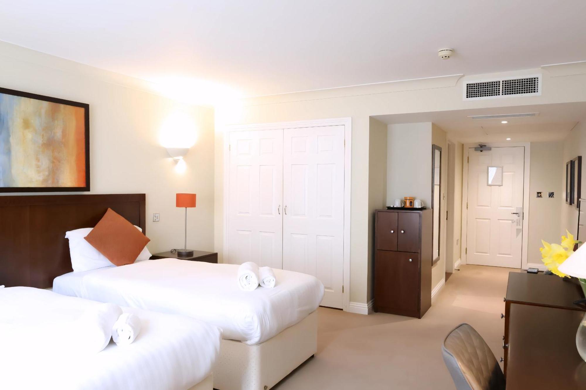 Saint Wenn Hustyns Hotel מראה חיצוני תמונה
