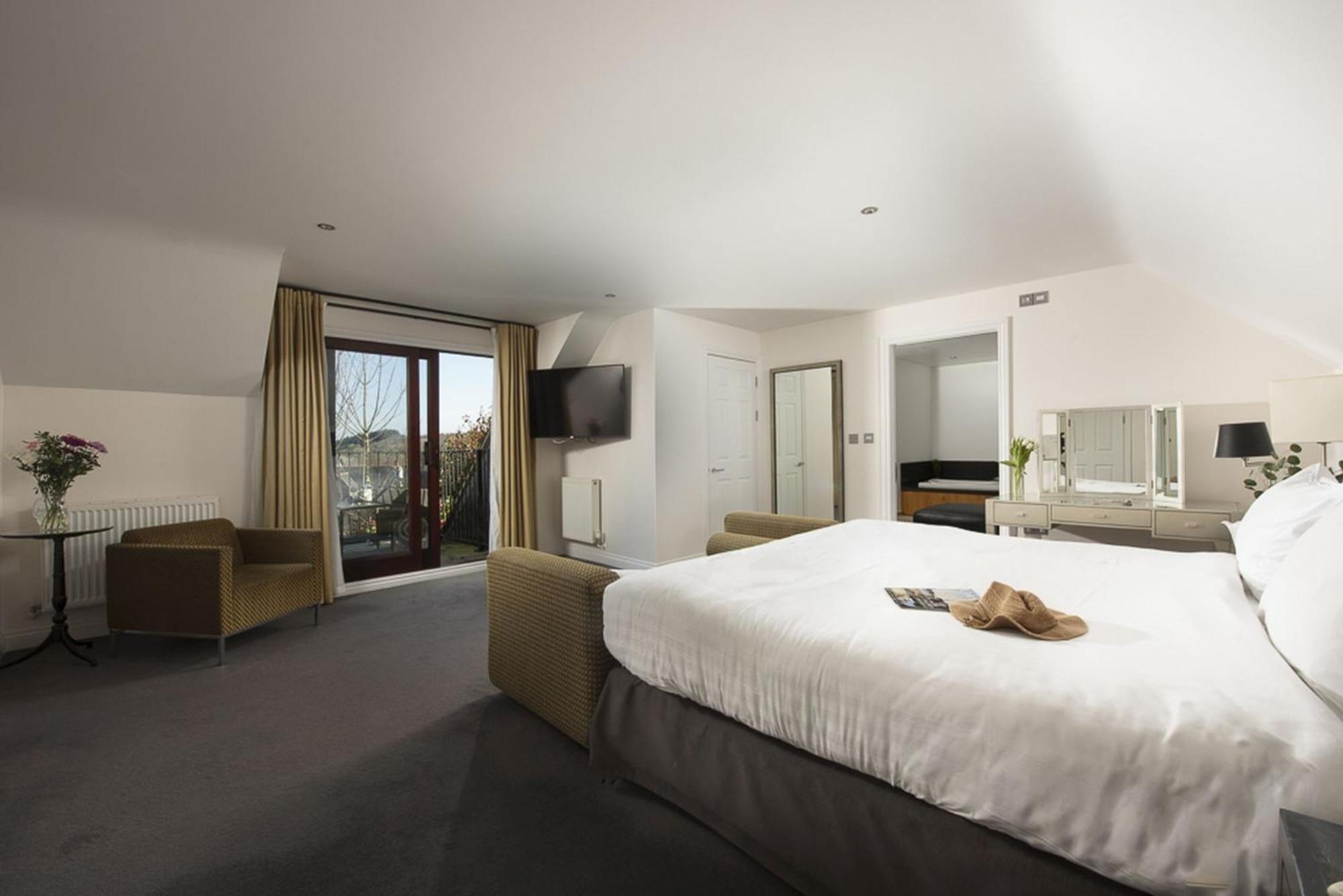Saint Wenn Hustyns Hotel מראה חיצוני תמונה