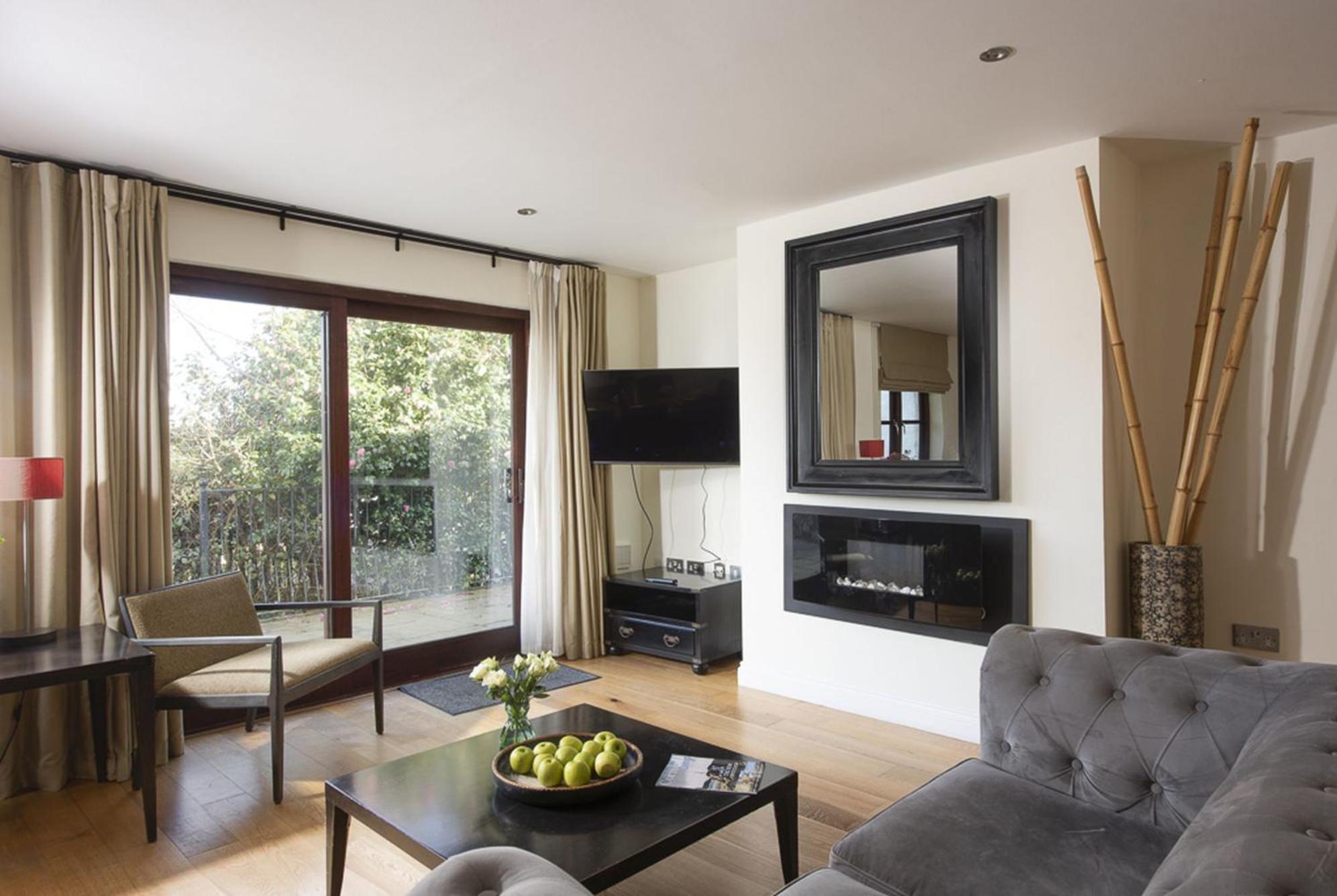 Saint Wenn Hustyns Hotel מראה חיצוני תמונה