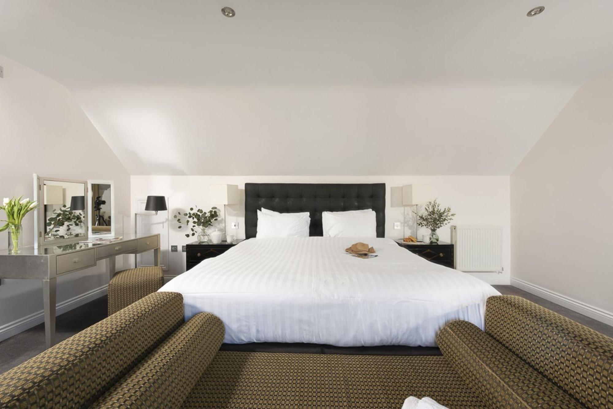 Saint Wenn Hustyns Hotel מראה חיצוני תמונה